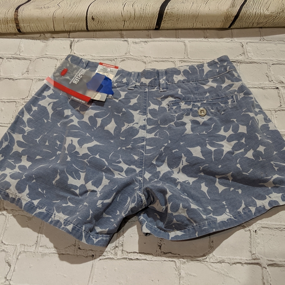 NWT Union Bay blue floral shorts